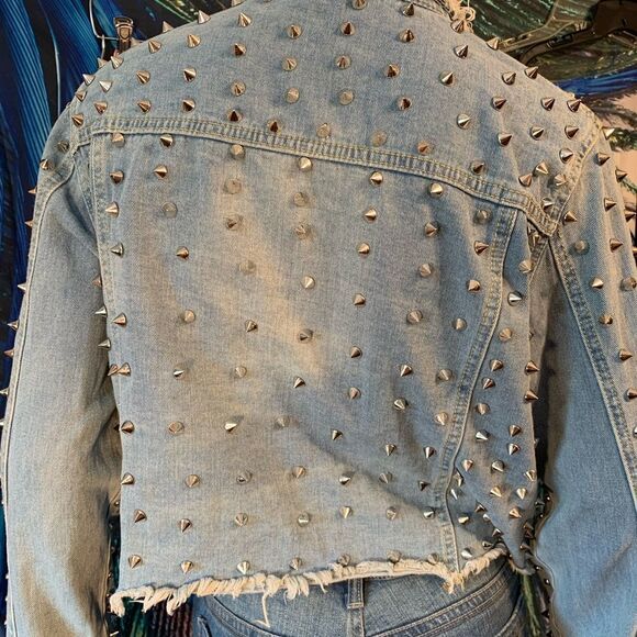 Women’s Blue Jean Riveted Studs & Spikes Denim Jacket - Picture 8 of 17